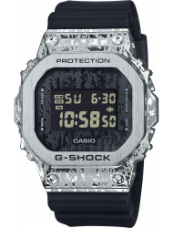 Наручные часы Casio GM-5600GC-1ER