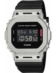 Наручные часы Casio GM-5600M-1